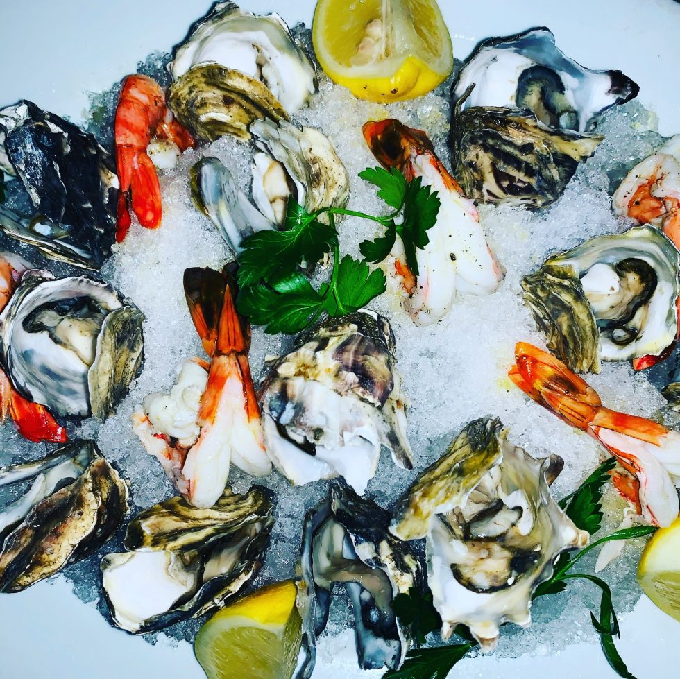 The ultimate guide to finding the best wine to go with oysters Fumo
